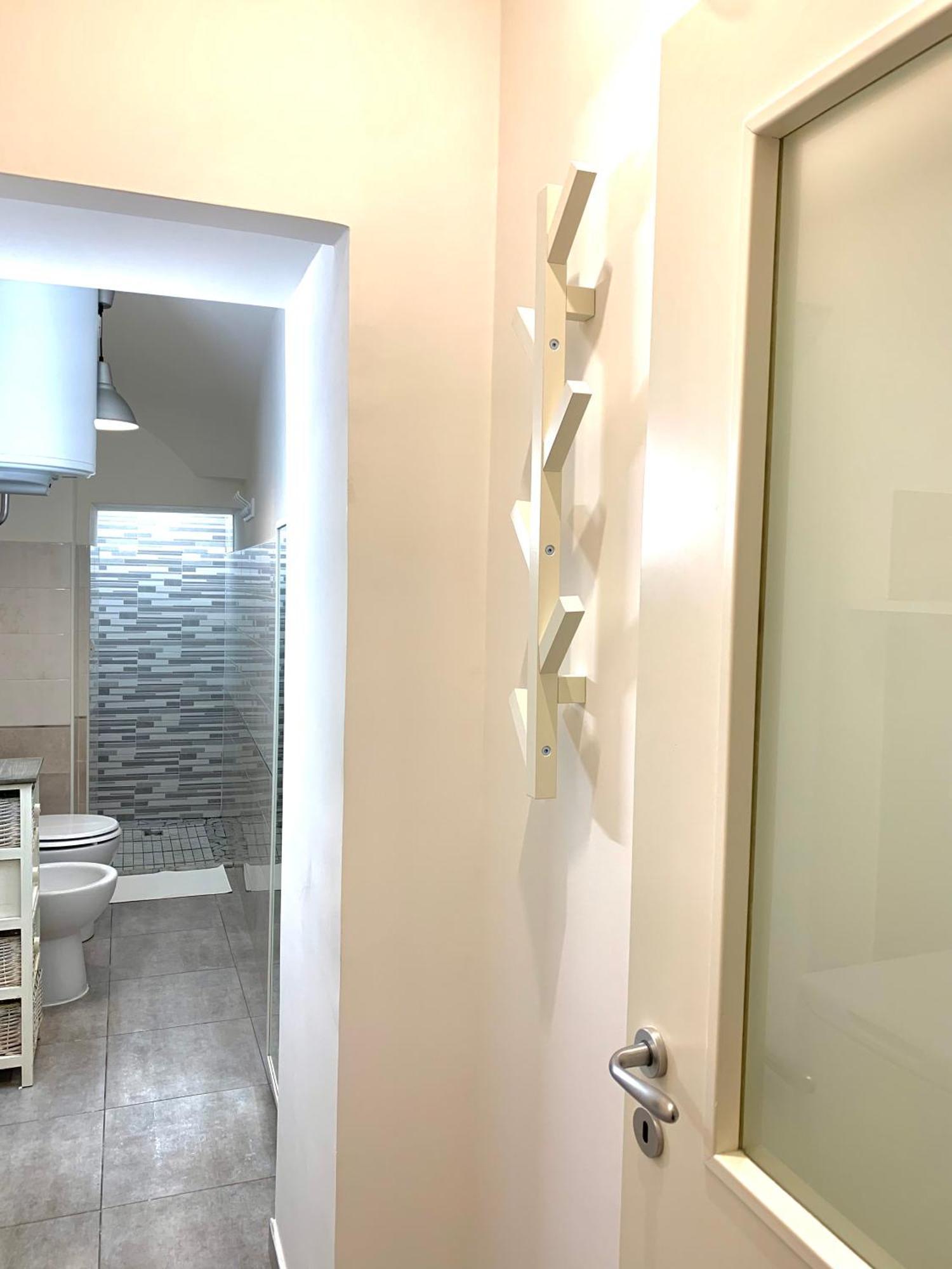 Casa Giulia, Nuovo Appartamento In Centro! Νάπολη Εξωτερικό φωτογραφία